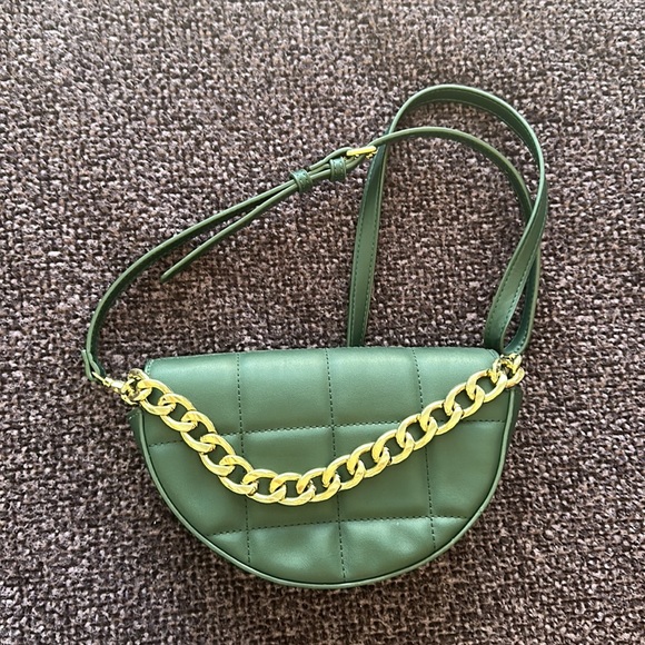 Dark Green half circular purse - Picture 2 of 4